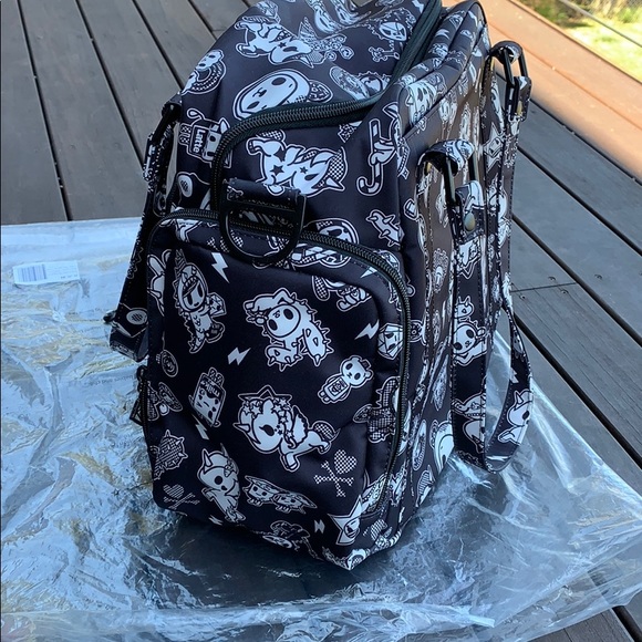 Jujube Queen’s Court Be Supplied breast pump tote - Picture 10 of 15